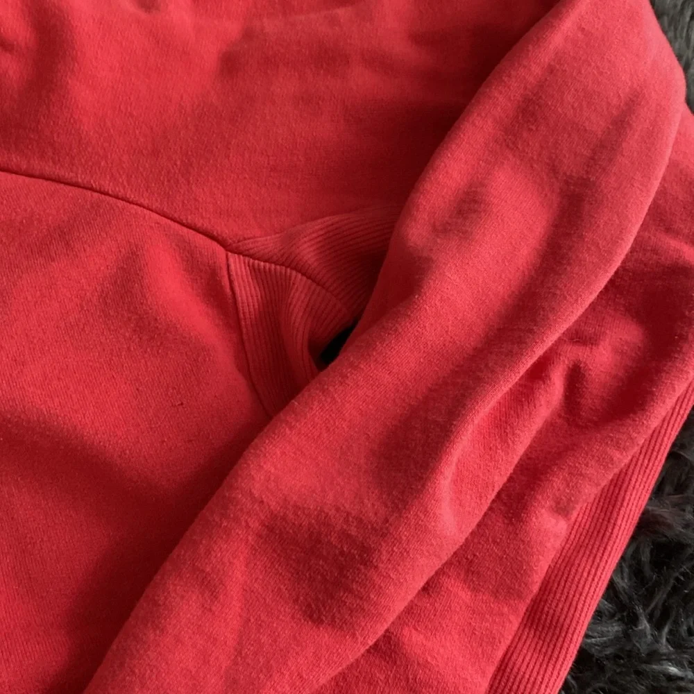 Gymshark coral red cropped hoodie - Picture 7 of 17